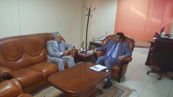 Le ministre de l’Equipement et des Transports reçoit l’ambassadeur espagnol Le ministre de l’Equipement et des Transports reçoit l’ambassadeur espagnol