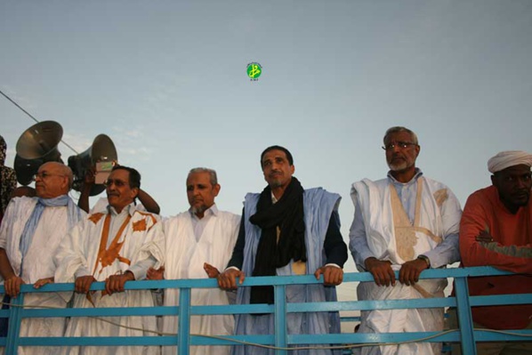 Le Forum National pour la Démocratie et l'Unité organise une marche dans la moughataa de Dar Naim Le Forum National pour la Démocratie et l'Unité organise une marche dans la moughataa de Dar Naim