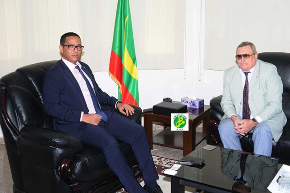 Le ministre du Pétrole, de l’Energie et des Mines reçoit l’ambassadeur russe Le ministre du Pétrole, de l’Energie et des Mines reçoit l’ambassadeur russe