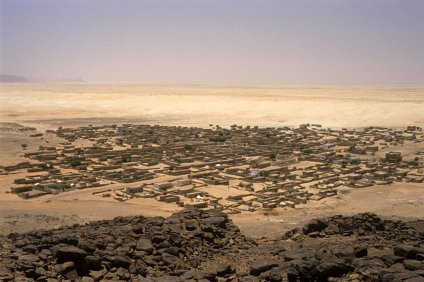 Mauritanie : les habitants d’une cité sans eau protestent devant les grilles du palais présidentiel