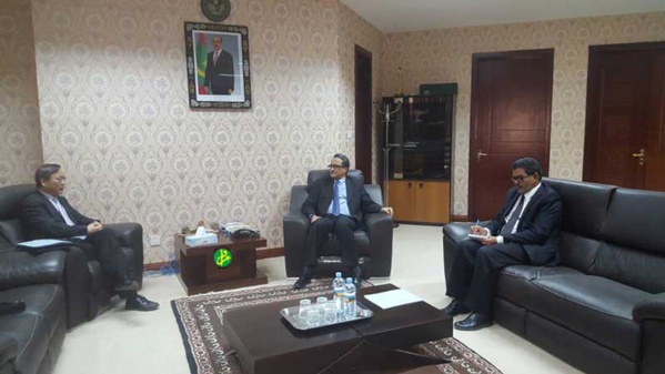 Le ministre des Affaires étrangères reçoit l’ambassadeur de Chine Le ministre des Affaires étrangères reçoit l’ambassadeur de Chine