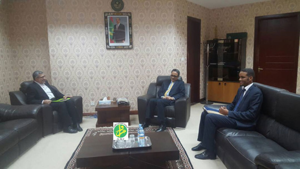 Le ministre des affaires étrangères reçoit l'ambassadeur d'Iran Le ministre des affaires étrangères reçoit l'ambassadeur d'Iran