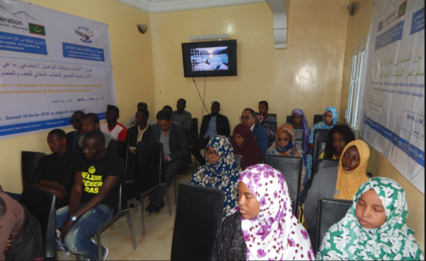 Main dans la Main : cérémonie de remise d’attestations à la première promotion des jeunes formés au CMEJ. Main dans la Main : cérémonie de remise d’attestations à la première promotion des jeunes formés au CMEJ.