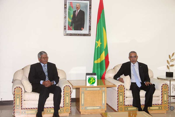 Le Premier ministre reçoit un envoyé spécial sahraoui Le Premier ministre reçoit un envoyé spécial sahraoui