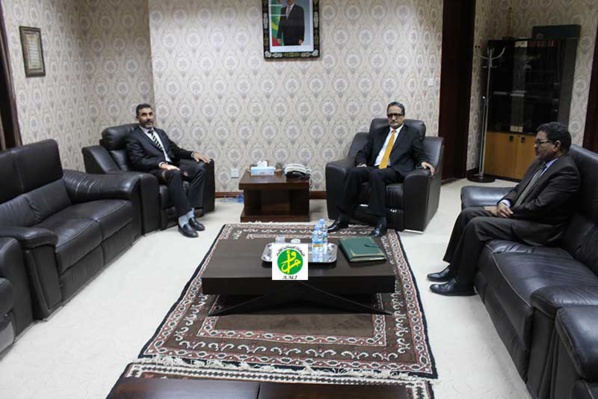 Le ministre des affaires étrangères reçoit l'ambassadeur libyen Le ministre des affaires étrangères reçoit l'ambassadeur libyen