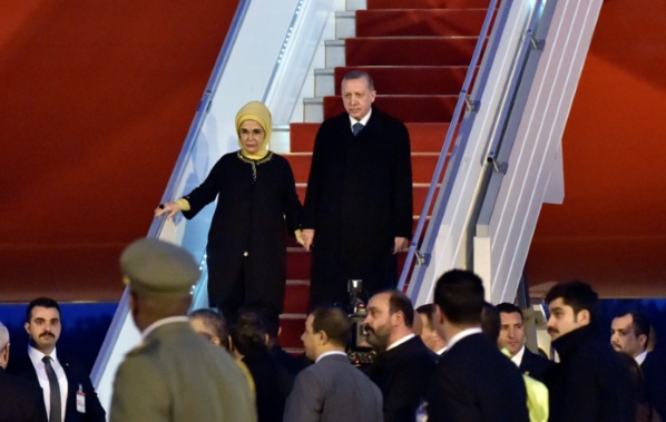 En quête d'influence, Erdogan entame en Algérie une nouvelle tournée en Afrique En quête d'influence, Erdogan entame en Algérie une nouvelle tournée en Afrique