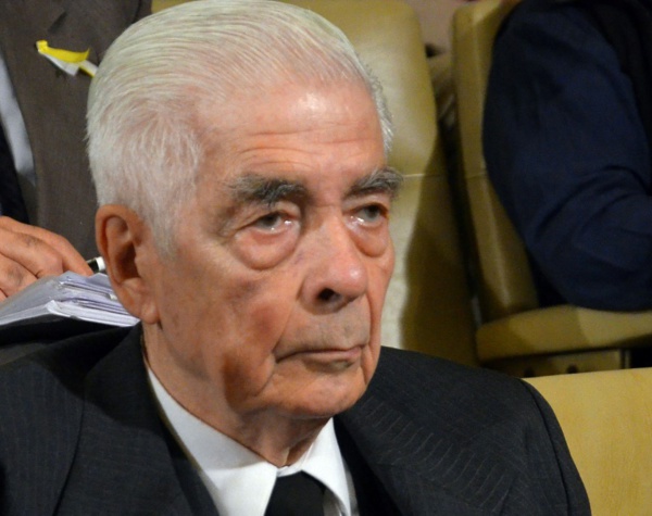 Décès de Luciano Menendez, "la hyène" de la dictature argentine Décès de Luciano Menendez, "la hyène" de la dictature argentine