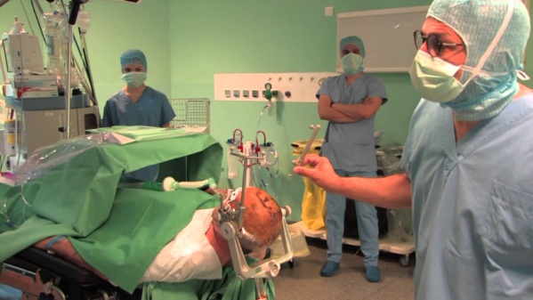 Lancement des travaux du 2ème congrès de neurochirurgie et du 7ème congrès maghrébin de neurochirurgie Lancement des travaux du 2ème congrès de neurochirurgie et du 7ème congrès maghrébin de neurochirurgie