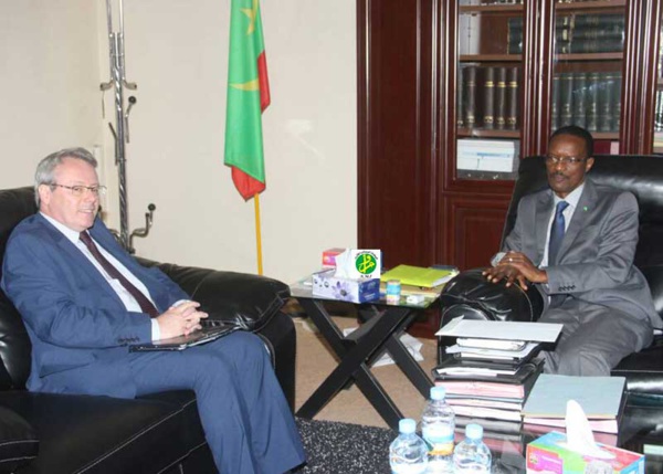 Le ministre de la justice reçoit l’ambassadeur français Le ministre de la justice reçoit l’ambassadeur français