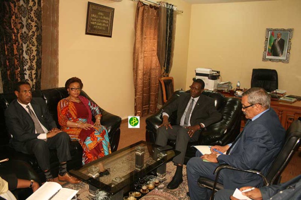Le Ministre de l’Environnement et du Développement Durable reçoit Commissaire chargée de l’Economie Rurale et de l’Agriculture de l’Union Africaine