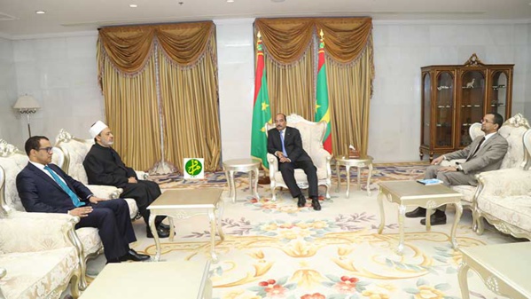 Le Président de la République reçoit le Sheikh d'Al-Azhar