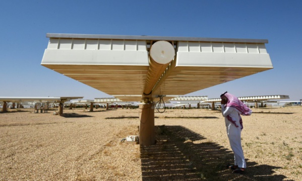 Du fossile au solaire: les ambitions saoudiennes font des sceptiques
