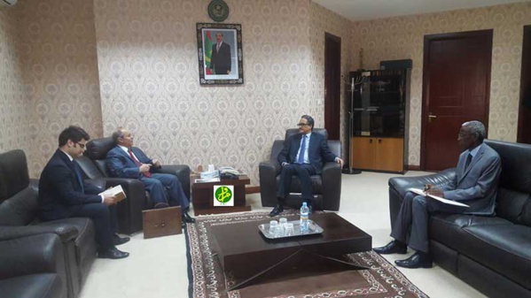 Le ministre des affaires étrangères s’entretient avec l’ambassadeur turc Le ministre des affaires étrangères s’entretient avec l’ambassadeur turc