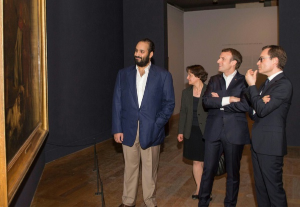 Quand Macron fait visiter le Louvre et sa "Liberté guidant le peuple" au prince héritier saoudien