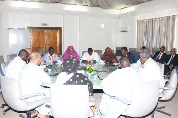 La commission de la justice examine le projet de loi abrogeant et remplaçant les dispositions de l'article 306 de l'ordonnance du code pénal La commission de la justice examine le projet de loi abrogeant et remplaçant les dispositions de l'article 306 de l'ordonnance du code pénal