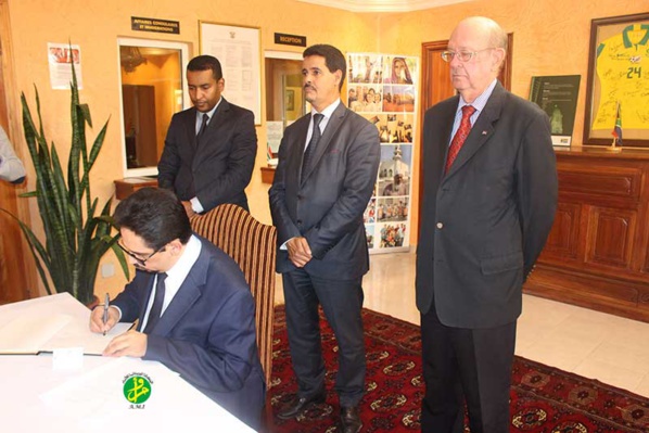 Le porte-parole du gouvernement présente les condoléances de la Mauritanie à l’Afrique du Sud Le porte-parole du gouvernement présente les condoléances de la Mauritanie à l’Afrique du Sud