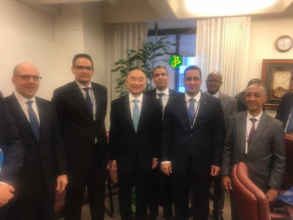 La délégation mauritanienne aux réunions du Groupe de la BM et du FMI se réunit avec le directeur général adjoint du FMI