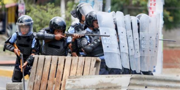 Nicaragua: au moins dix morts dans des manifestations Nicaragua: au moins dix morts dans des manifestations