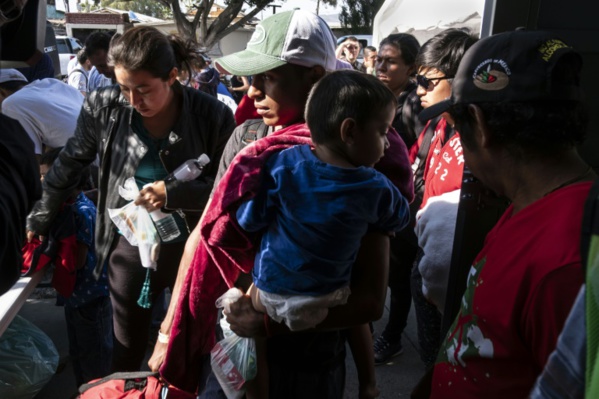 Mexique: la caravane de migrants frappe à la porte des Etats-Unis