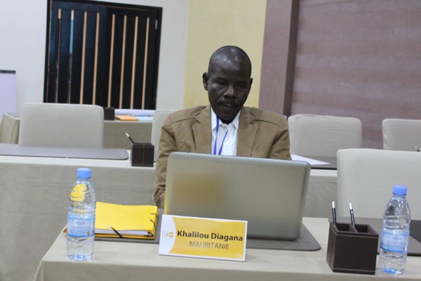 Le premier prix de la fondation Habib ould Mahfoudh à Diagana Khalilou Le premier prix de la fondation Habib ould Mahfoudh à Diagana Khalilou