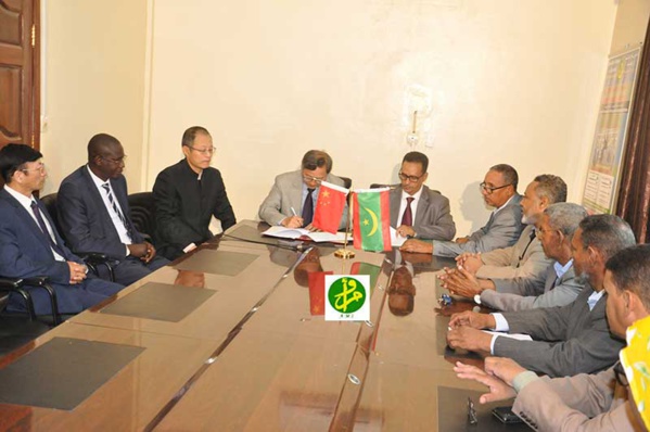 Signature d’une convention relative à l’envoie des missions médicales chinoises en Mauritanie