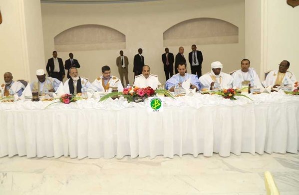 Le Président de la République reçoit un certain nombre de leaders des partis politiques et de la société civile Le Président de la République reçoit un certain nombre de leaders des partis politiques et de la société civile