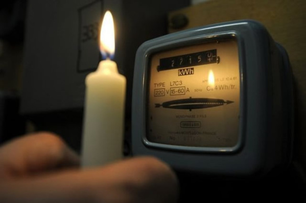 Le gouvernement "compte" taper fort dans le milieu des fraudeurs d’électricité et de l’eau
