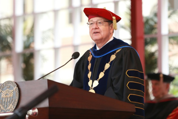 Abus sexuels d'un gynécologue: le président de l'université californienne USC démissionne