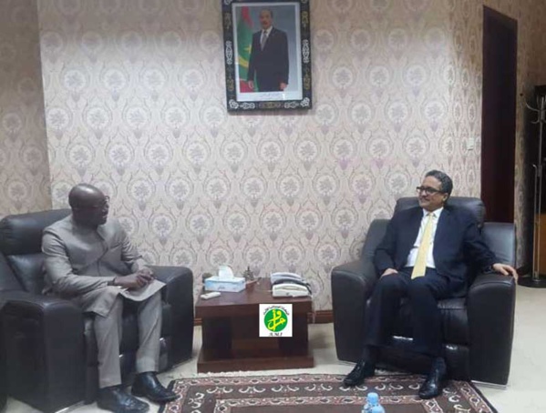 Le ministre des affaires étrangères et de la coopération reçoit le représentant du PNUD par intérim Le ministre des affaires étrangères et de la coopération reçoit le représentant du PNUD par intérim