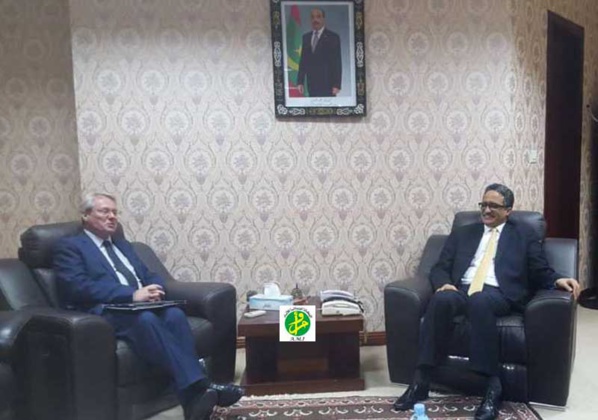 Le ministre des affaires étrangères et de la coopération reçoit l’ambassadeur de France Le ministre des affaires étrangères et de la coopération reçoit l’ambassadeur de France