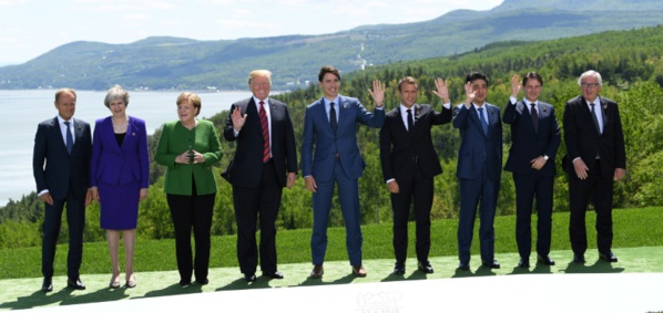 Au sommet du G7, sourires sur la forme, tensions sur le fond Au sommet du G7, sourires sur la forme, tensions sur le fond