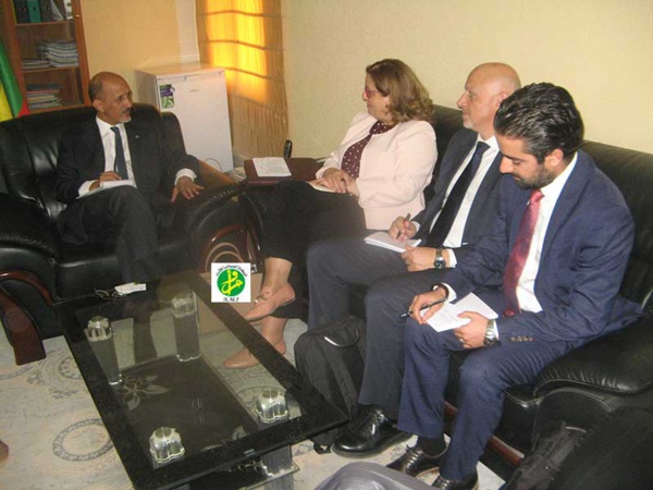 Le ministre de l’éducation nationale reçoit une mission de l’Unesco Le ministre de l’éducation nationale reçoit une mission de l’Unesco