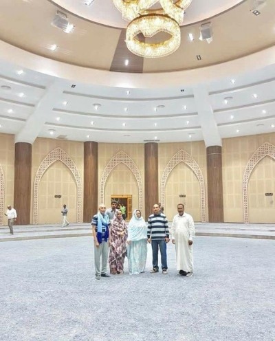 Le président Aziz et la première Dame visitent le nouveau palais des congrès de Nouakchott