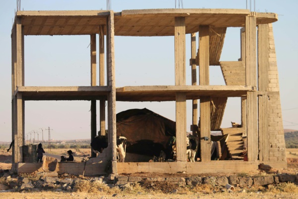 Syrie: l'aviation russe bombarde des zones rebelles dans le sud Syrie: l'aviation russe bombarde des zones rebelles dans le sud