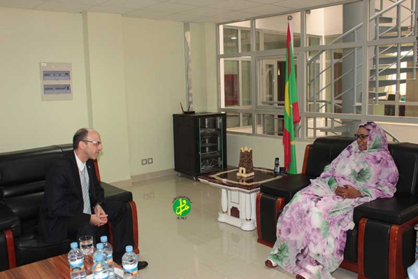 La ministre du Commerce reçoit une délégation de l’ONUDI La ministre du Commerce reçoit une délégation de l’ONUDI