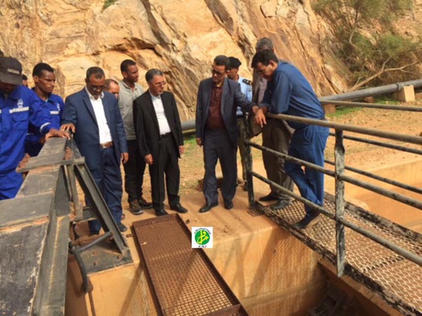 Le ministre de l’hydraulique visite certaines installations du Projet Aftout Chergui