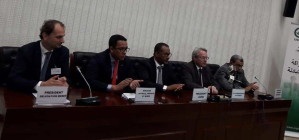 Le patronat français s’informe sur les perspectives économiques Le patronat français s’informe sur les perspectives économiques