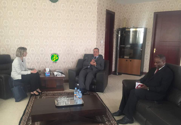 Le ministre des affaires étrangères reçoit la chef de la mission de l’OIM en Mauritanie Le ministre des affaires étrangères reçoit la chef de la mission de l’OIM en Mauritanie