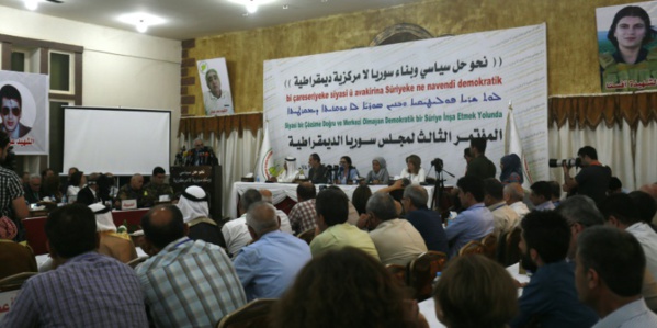 Première visite à Damas d'une alliance arabo-kurde soutenue par Washington Première visite à Damas d'une alliance arabo-kurde soutenue par Washington