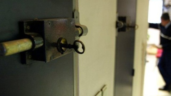 La durée de la garde à vue, critiquée à Genève La durée de la garde à vue, critiquée à Genève