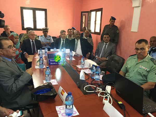 Le ministre de l’intérieur et son homologue espagnol visitent certains centres d’intérêt à Nouadhibou Le ministre de l’intérieur et son homologue espagnol visitent certains centres d’intérêt à Nouadhibou