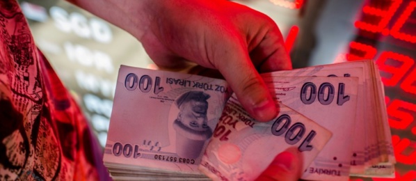 Turquie: la livre s'effondre, nouveau plus bas historique