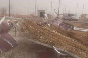 La tempête détruit le point de passage entre l'Algérie et la Mauritanie La tempête détruit le point de passage entre l'Algérie et la Mauritanie