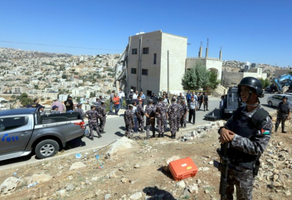 Jordanie: 4 policiers et 3 suspects de terrorisme tués dans un raid lié à une attaque