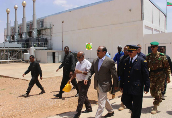 Le Président de la République visite la centrale hybride de Kiffa Le Président de la République visite la centrale hybride de Kiffa