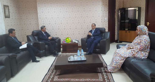 Le ministre des affaires étrangères reçoit en audience l’ambassadeur de Chine Le ministre des affaires étrangères reçoit en audience l’ambassadeur de Chine