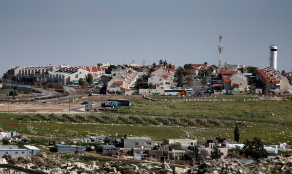 Israël autorise plus de 1.000 logements de colons en Cisjordanie (ONG)