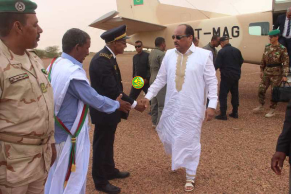 Arrivée du Président de la République à Aioun Arrivée du Président de la République à Aioun