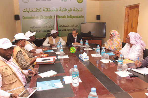 Le président de la commission électorale nationale indépendante reçoit une délégation d’observateurs de l’Union africaine Le président de la commission électorale nationale indépendante reçoit une délégation d’observateurs de l’Union africaine