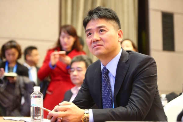 Le PDG de JD.com, géant chinois de l'e-commerce, interpellé aux Etats-Unis